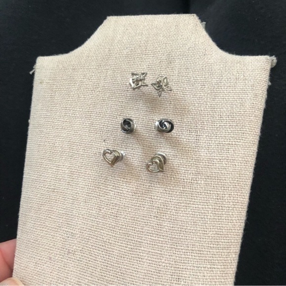 Vintage Jewelry - Vintage 3  Pairs Small Studs